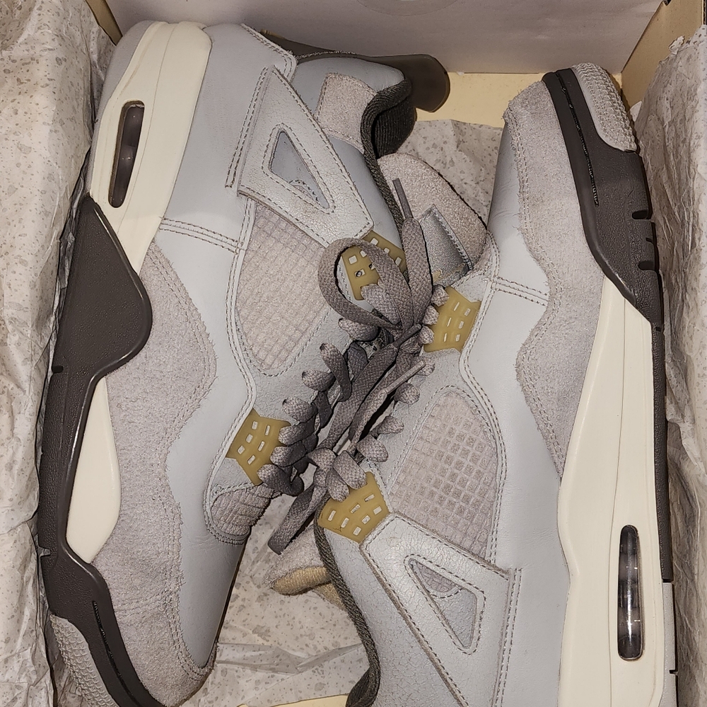 Nike Air Jordan 4